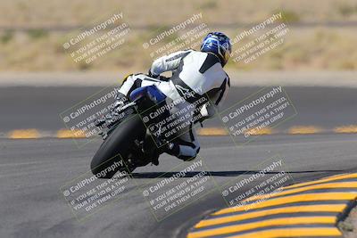 media/Oct-08-2022-SoCal Trackdays (Sat) [[1fc3beec89]]/Turn 11 Backside (1145am)/